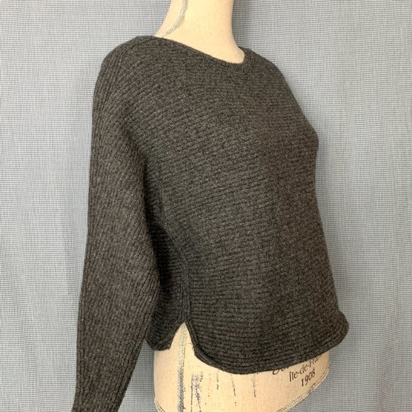 GUESS WOOL CASHMERE GREY Sweater / Cropped Boxy Grey Sweater / Grey Cashmere - Picture 2 of 5